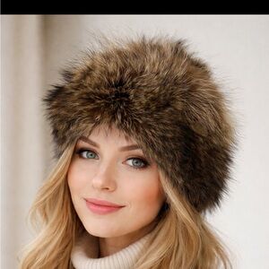 Luxurious Vintage Women's Fur Hat in light Brown❤️M